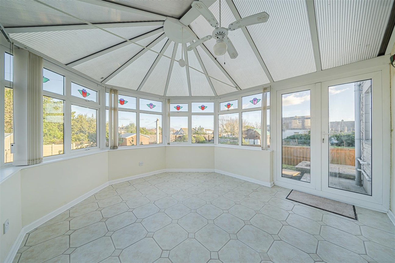 Clarence Close, Portland