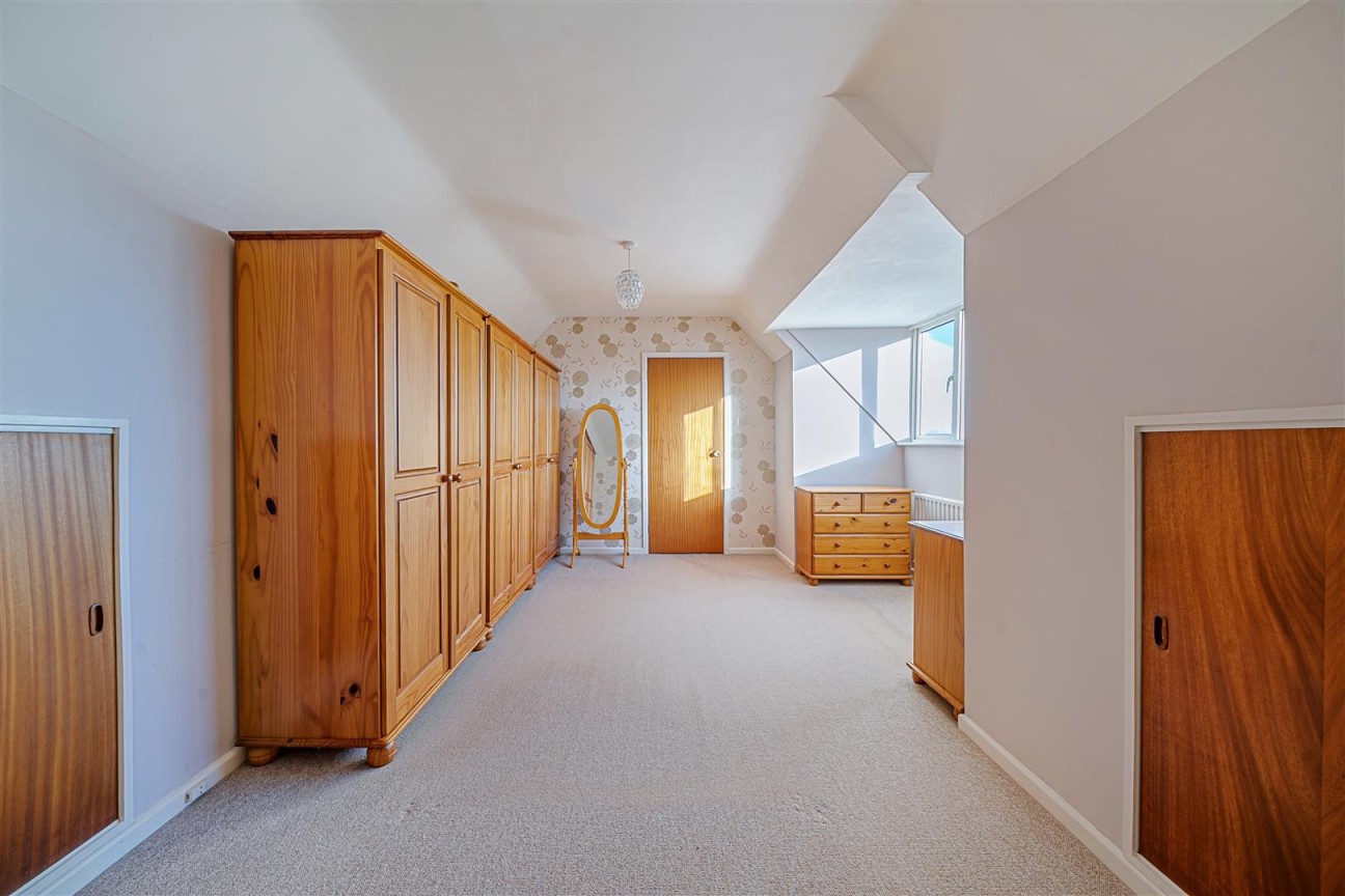 Clarence Close, Portland