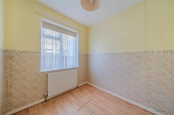 Clarence Close, Portland