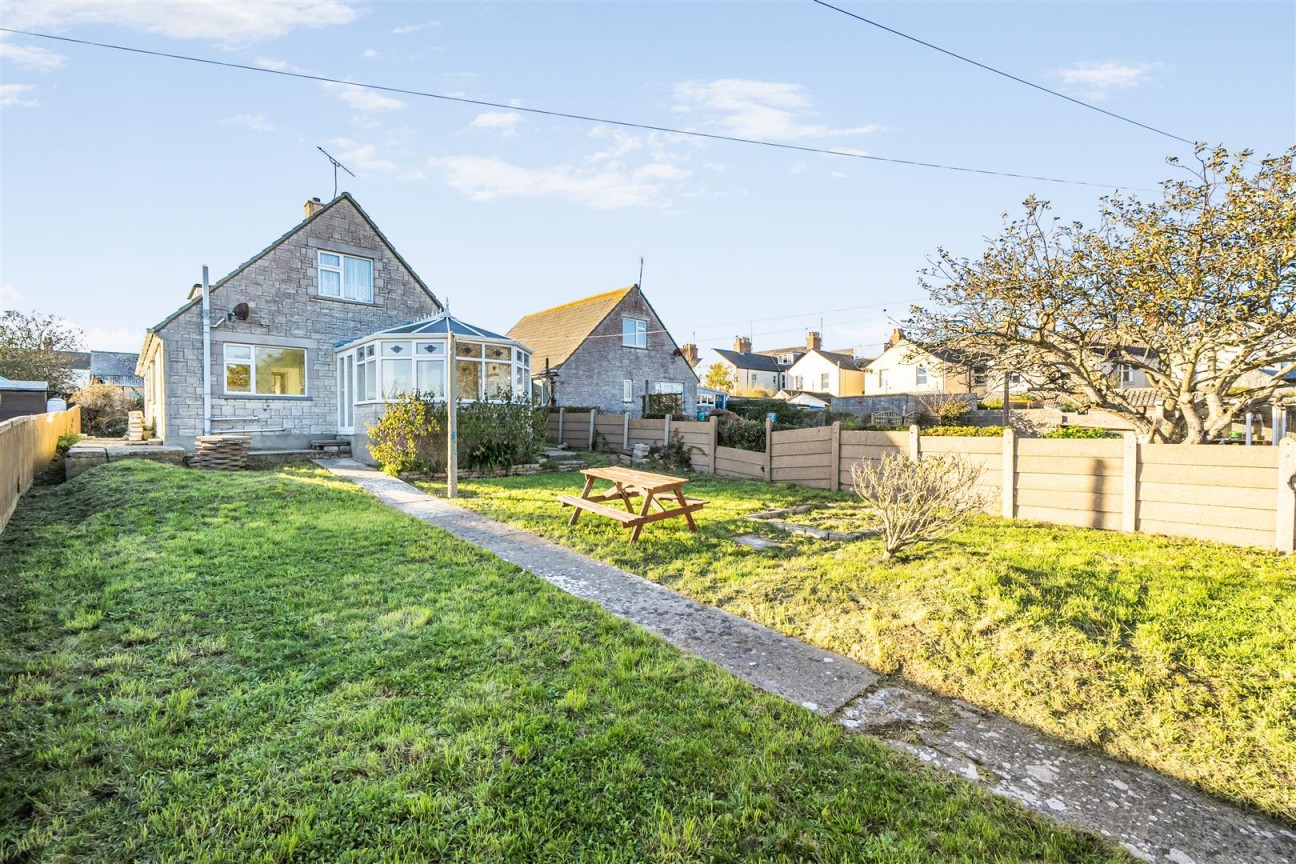 Clarence Close, Portland