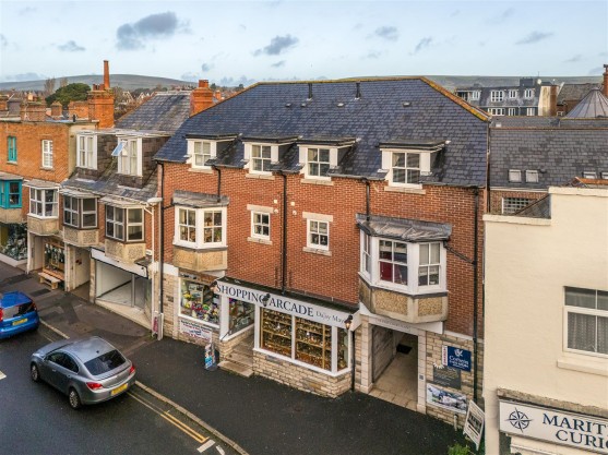 East Court, Kings Road East