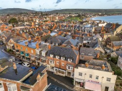 East Court, Kings Road East