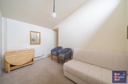 Breston Close, Portland