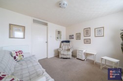 Breston Close, Portland