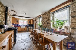 Albion Crescent, Portland