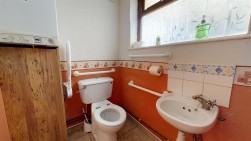 Weston Road, Portland