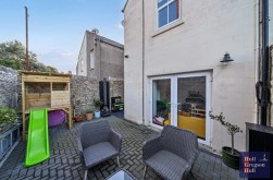 Moorfield Road, Portland