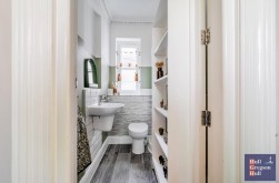 Moorfield Road, Portland