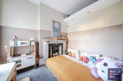 Moorfield Road, Portland