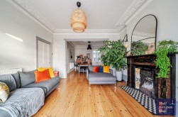 Moorfield Road, Portland