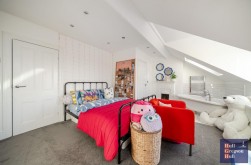 Moorfield Road, Portland