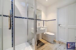 Moorfield Road, Portland