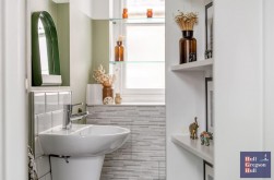 Moorfield Road, Portland