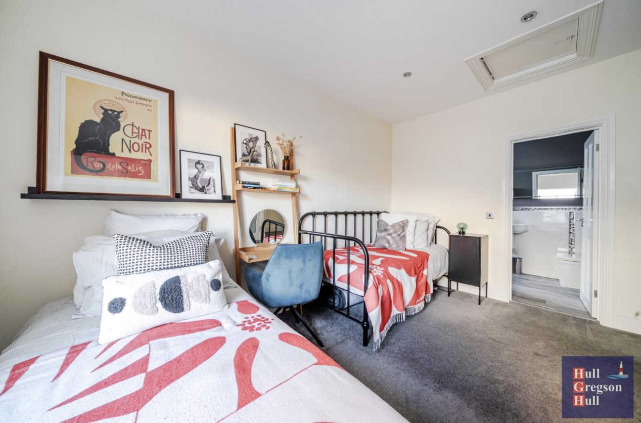 Moorfield Road, Portland