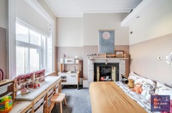 Moorfield Road, Portland