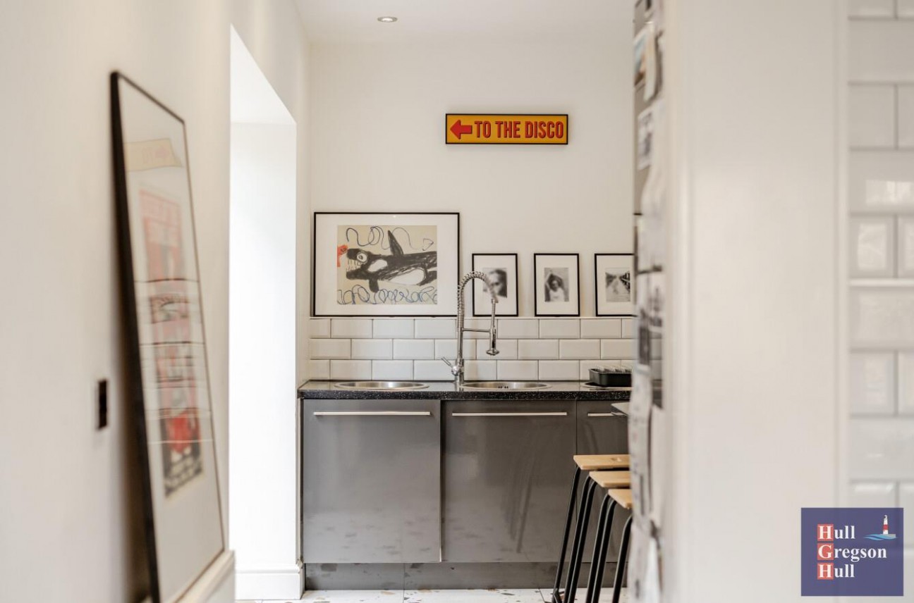 Moorfield Road, Portland