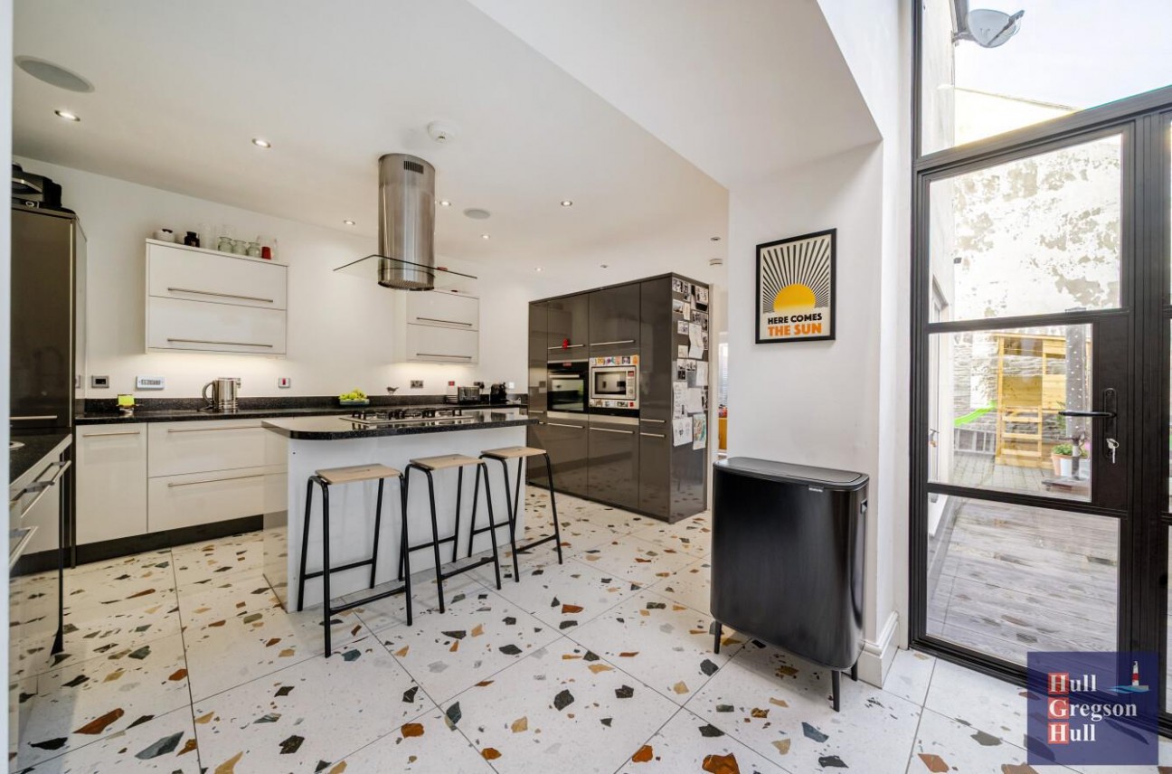 Moorfield Road, Portland