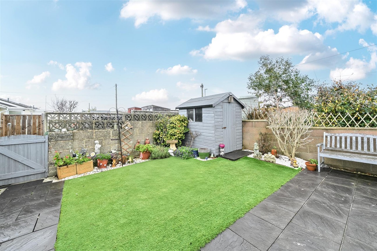 Tobys Close, Portland