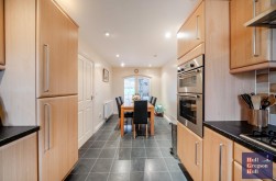 Sweethill Mews, Portland