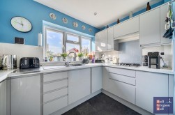 Grove Road, Portland