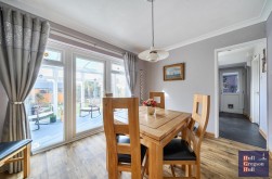 Grove Road, Portland