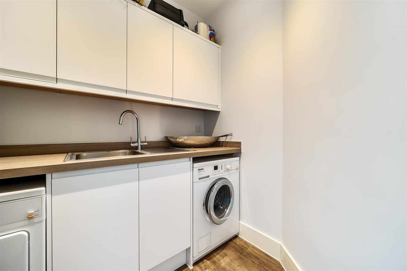 14 Crown Gate, Poundbury