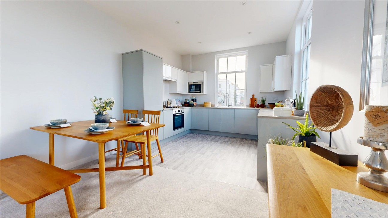 Flat 8 Sunnybank, 4-6 Wyke Road, Weymouth