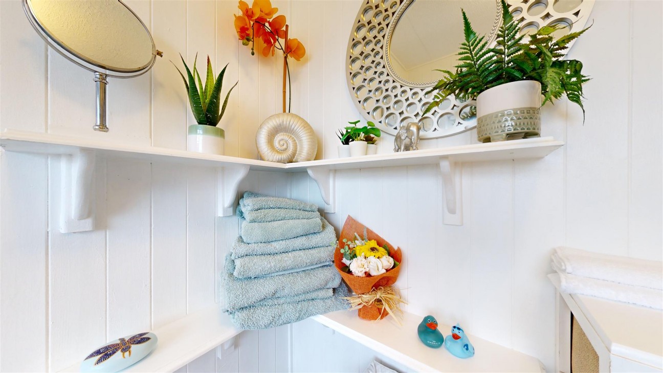 Carless Court, Woolcombe Road, Portland