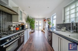 Clarence Road, Portland