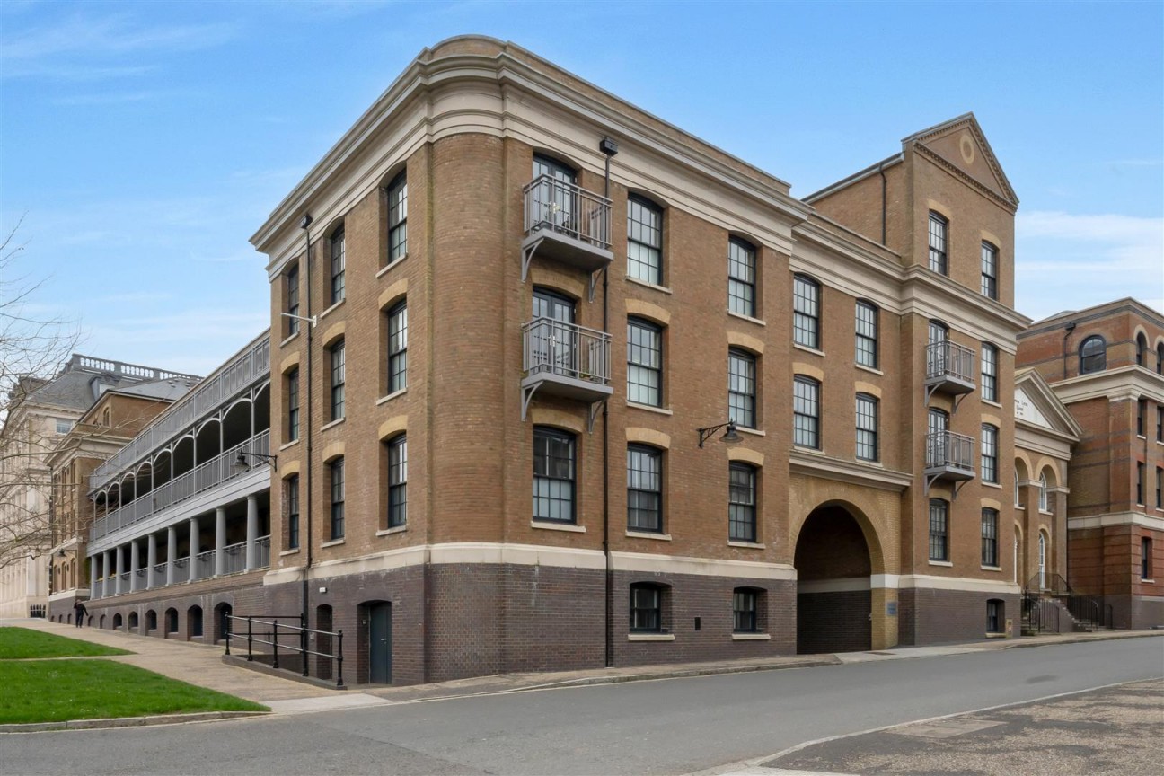 Bowes Lyon Court, Poundbury, Dorchester
