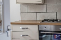 Victoria Road, Portland