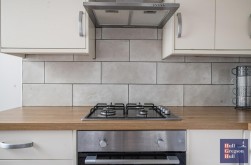 Victoria Road, Portland