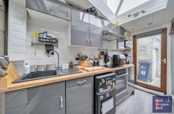 Easton Street, Portland