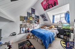 Easton Street, Portland