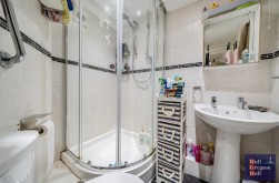 Easton Street, Portland