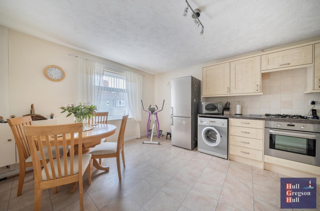 Easton Sqaure, Portland