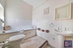 Easton Sqaure, Portland