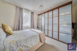 Easton Sqaure, Portland