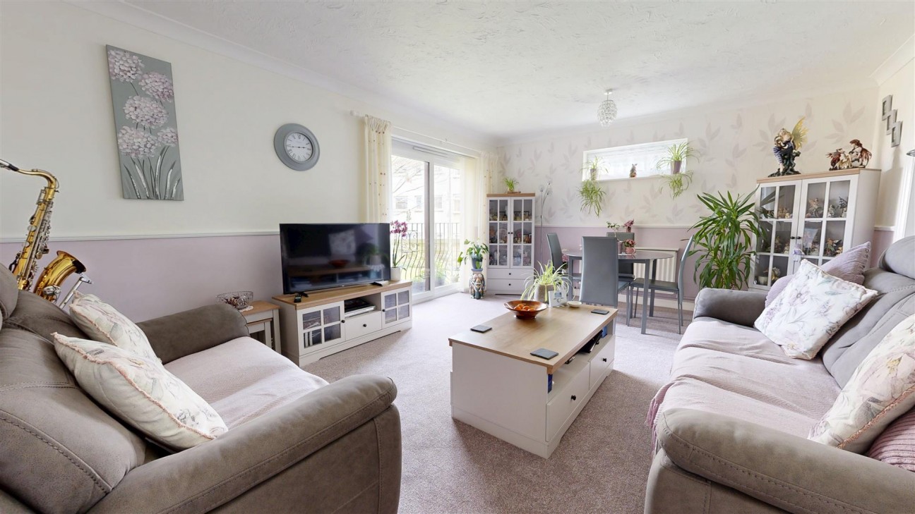 2 Rodwell Lodge, Rodwell Road, Weymouth DT4 8QT