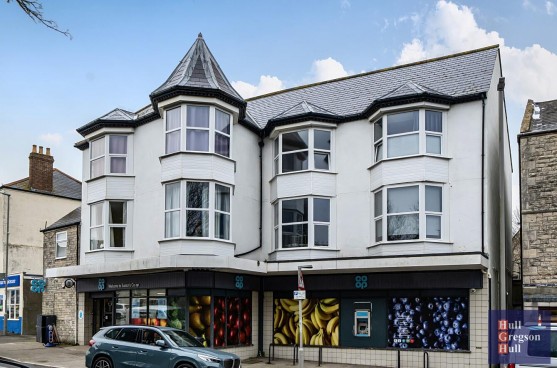 Easton Square, Portland