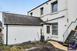 Easton Square, Portland