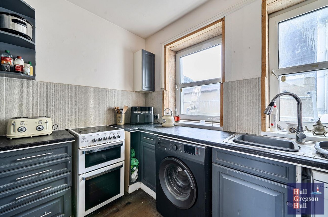 Easton Square, Portland