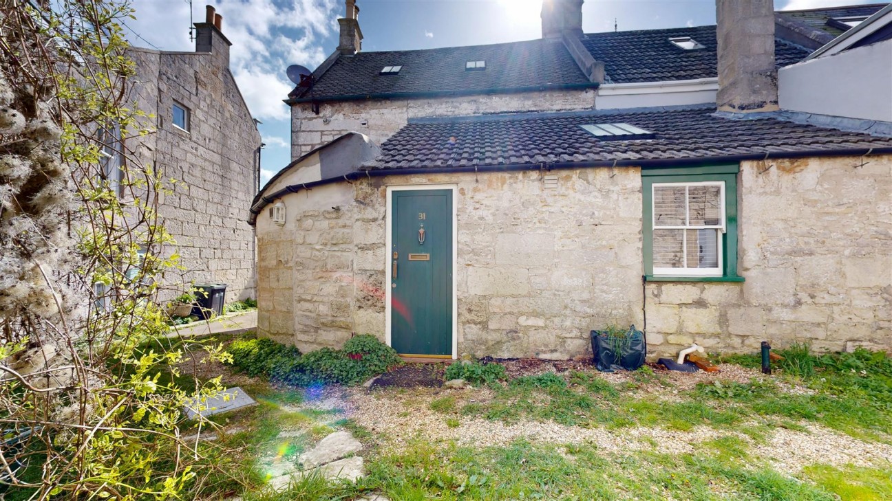 Easton Square, Portland