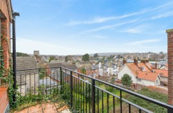 74c High Street, Swanage