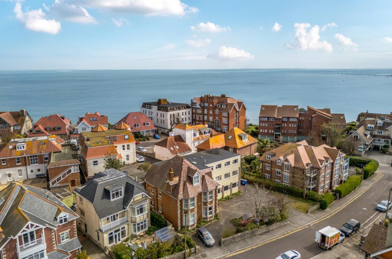 2 Cliff Avenue, Swanage