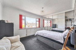 Kingsbere Crescent, Manor Park, Dorchester