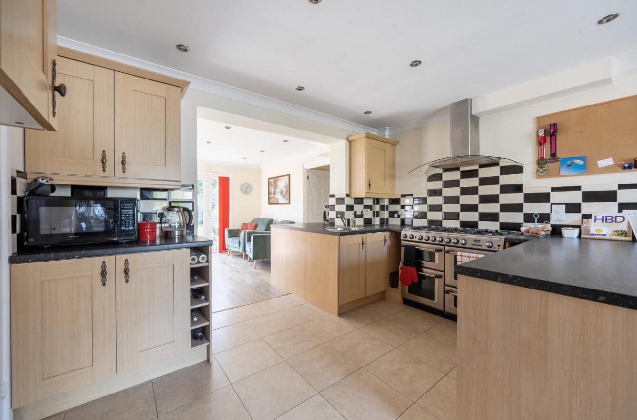 Kingsbere Crescent, Manor Park, Dorchester