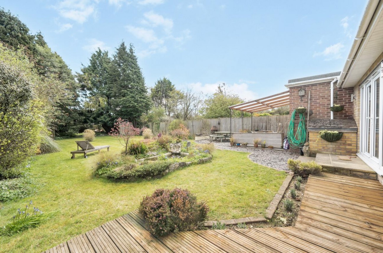 Kingsbere Crescent, Manor Park, Dorchester