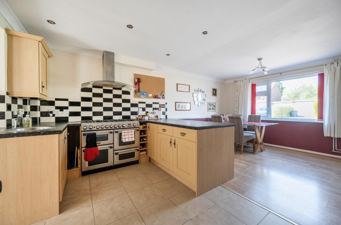 Kingsbere Crescent, Manor Park, Dorchester