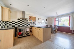 Kingsbere Crescent, Manor Park, Dorchester